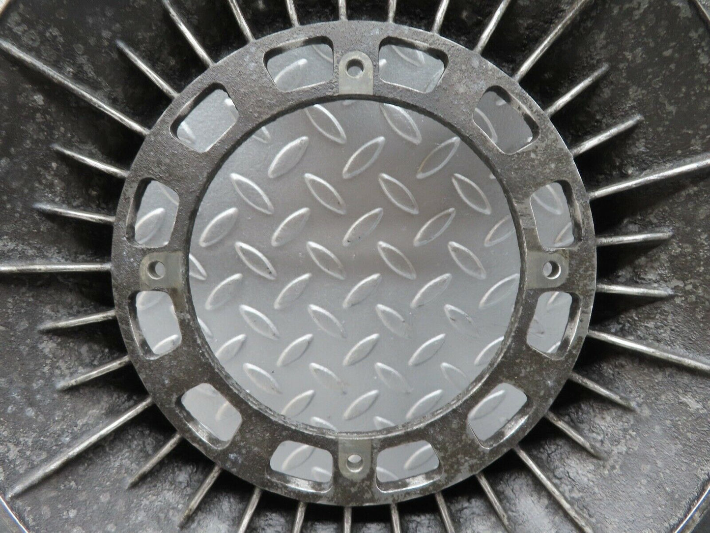 17640 Mercedes-Benz W116 450SEL Engine Cooling Fan