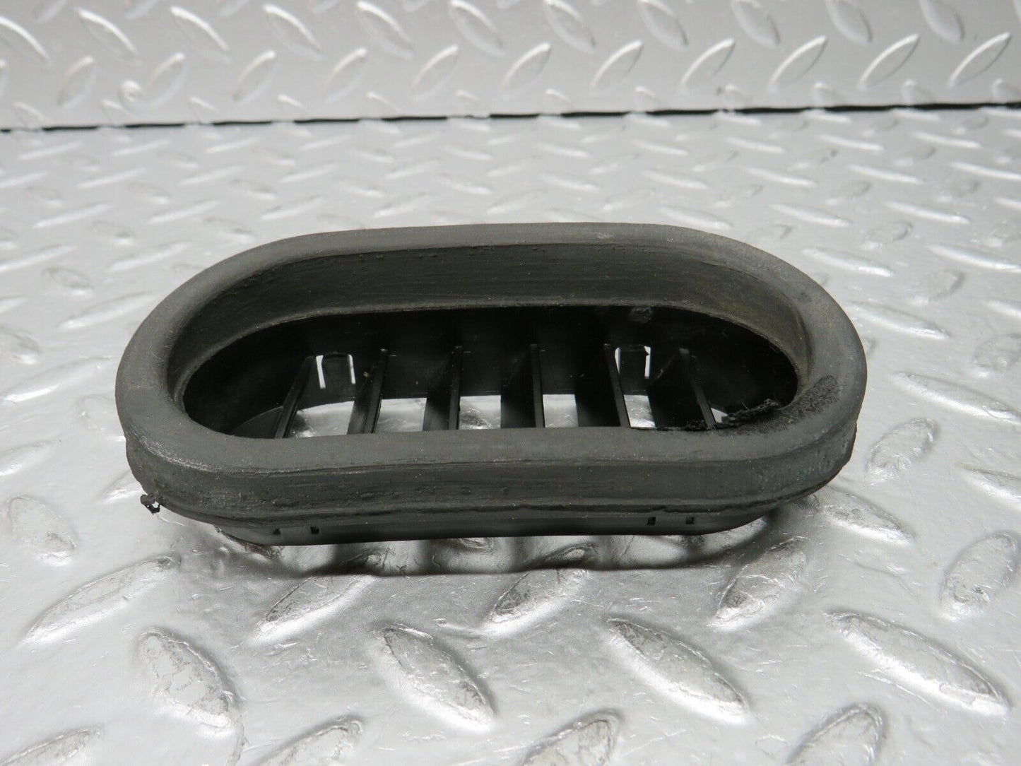 29989 Porsche 924 Left Door Air Vent 477819179