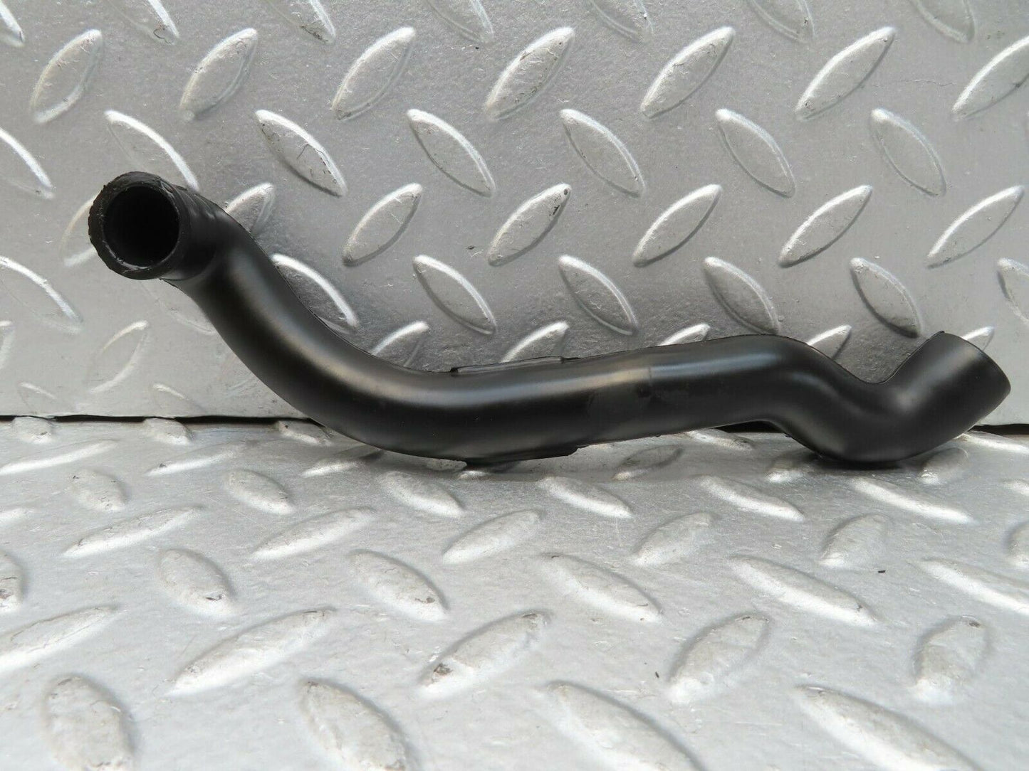 15687 Mercedes-Benz R107 450SL Coupe Air Intake Breather Hose 1160940482