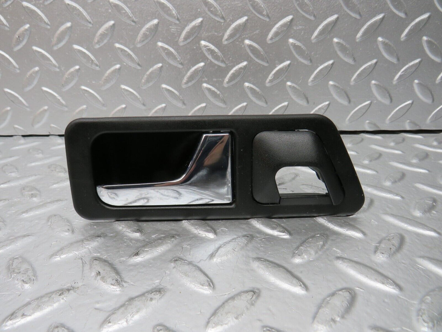 30584 Mercedes-Benz W201 190E 2.0L Right Interior Door Handle 2017660264