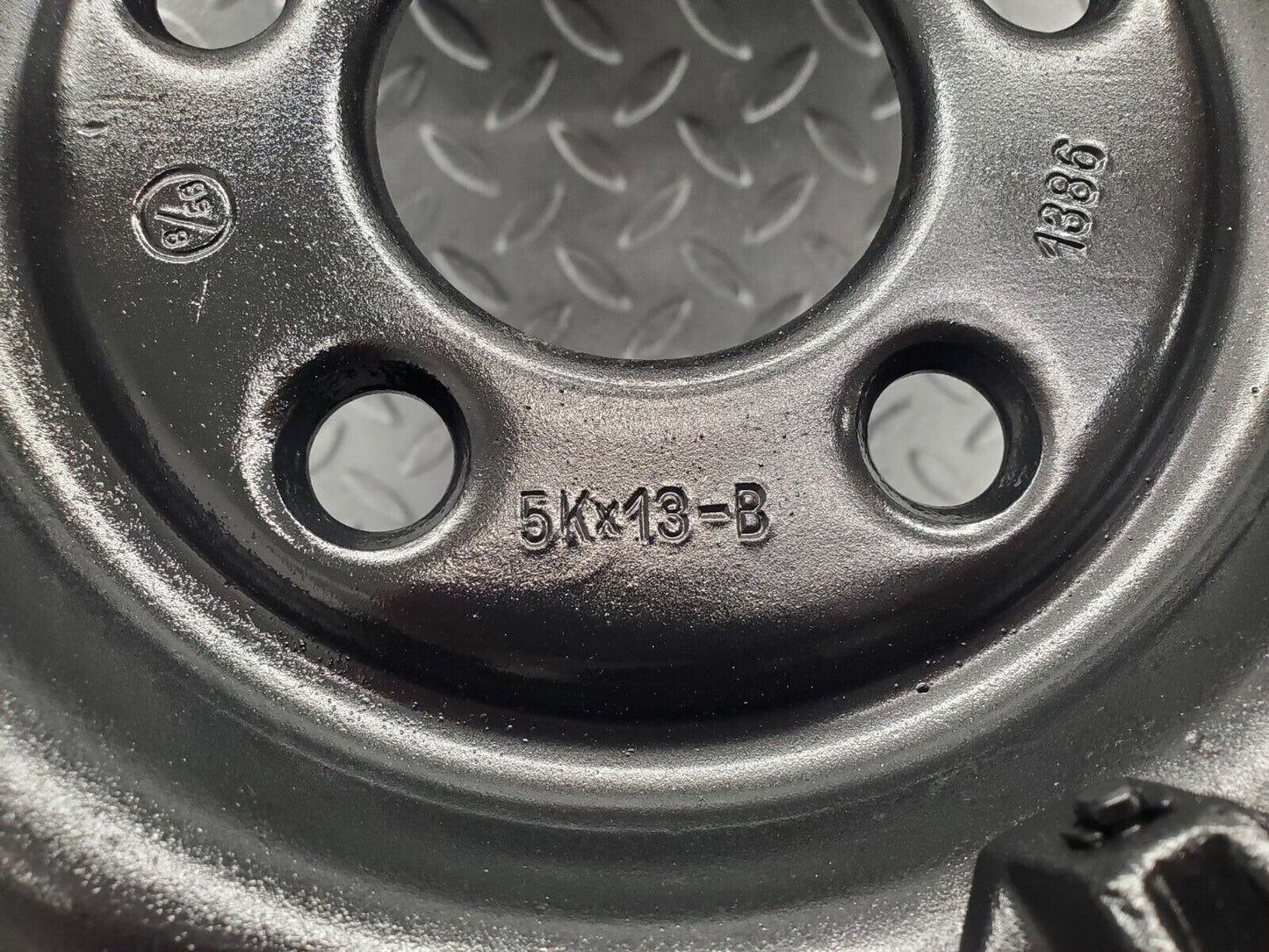 46127 Mercedes-Benz 190SL Steel Wheel 5Kx13-B