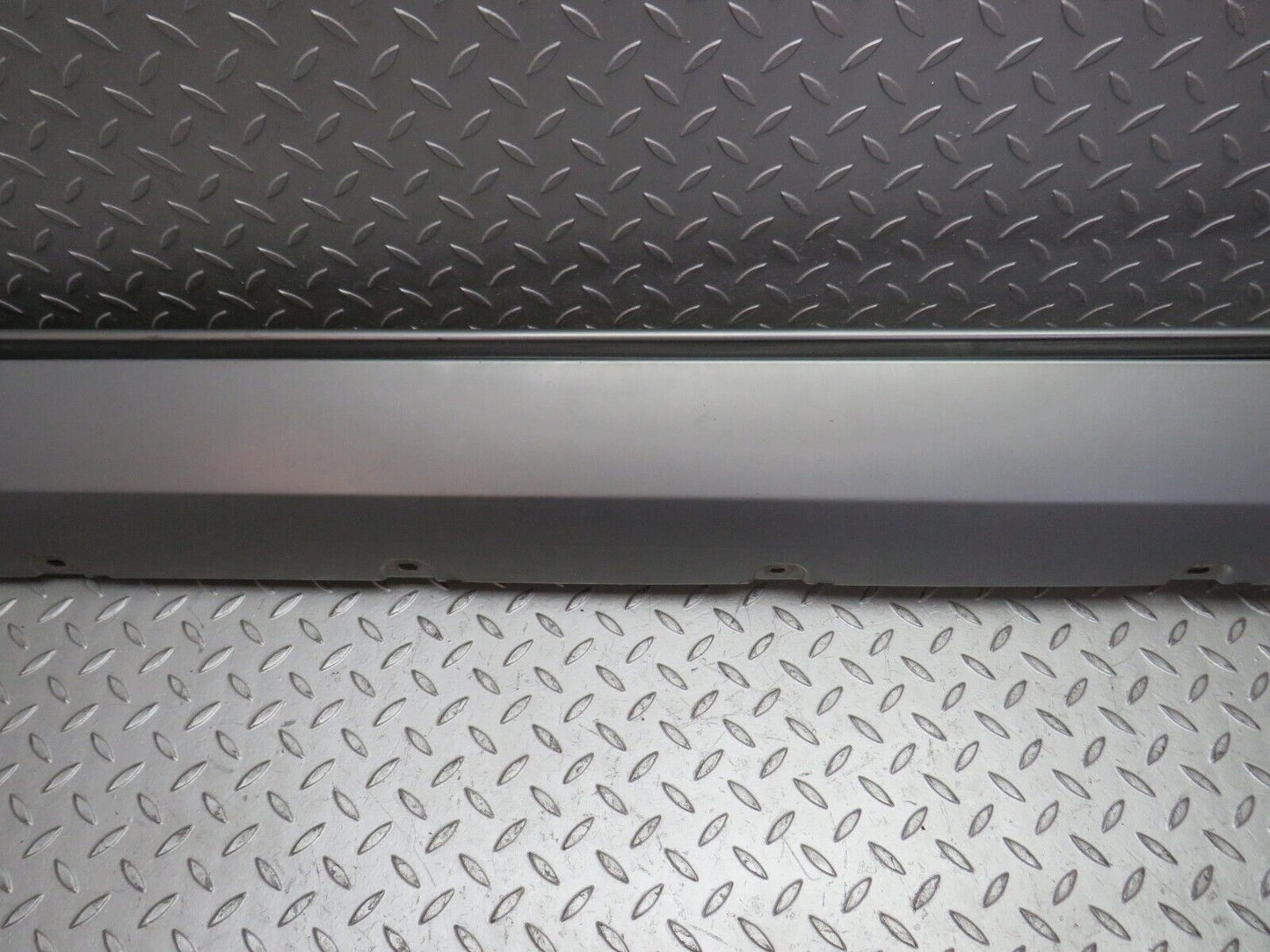 31829 Mercedes-Benz W201 190LE 1.8L Side Skirt Right Side
