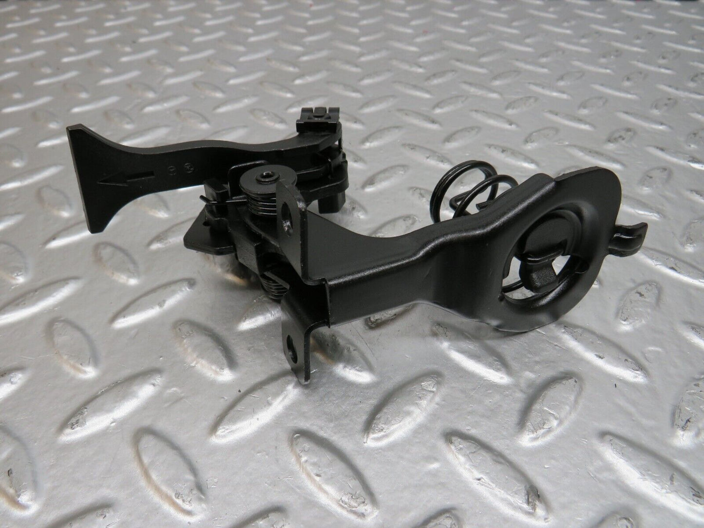 24770 Mercedes-Benz W140 S320 Bonnet Safety Latch