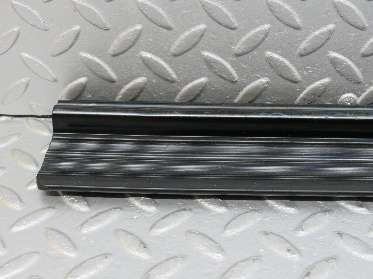 40633 Mercedes-Benz W123 300D Rear Right Door Sill Trim Black