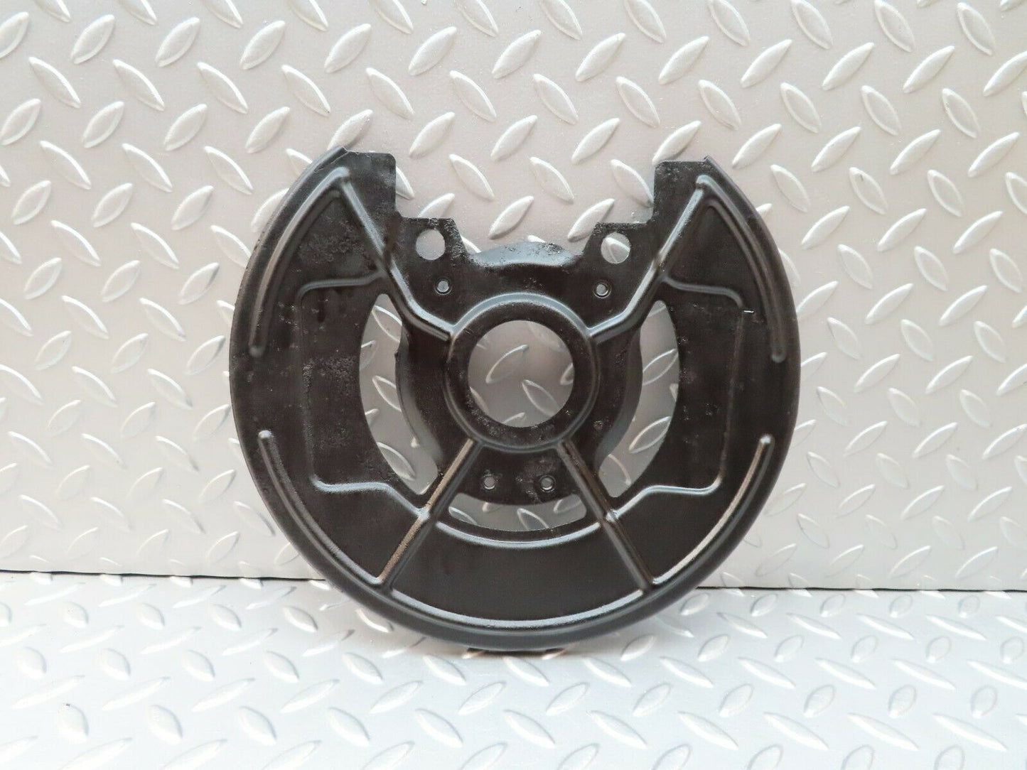 3457 Mercedes-Benz W108 280SE Front Brake Disc Protection Plate