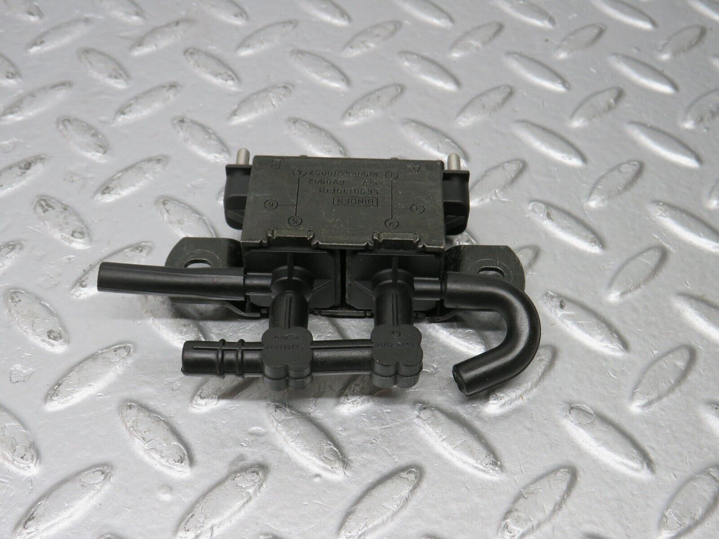39698 Mercedes-Benz R129 320SL Coupe Solenoid Vacuum Valve 0025400097