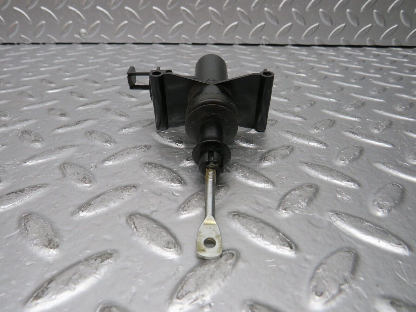 30875 Mercedes-Benz W201 190E Door Lock Vacuum Actuator Front Right