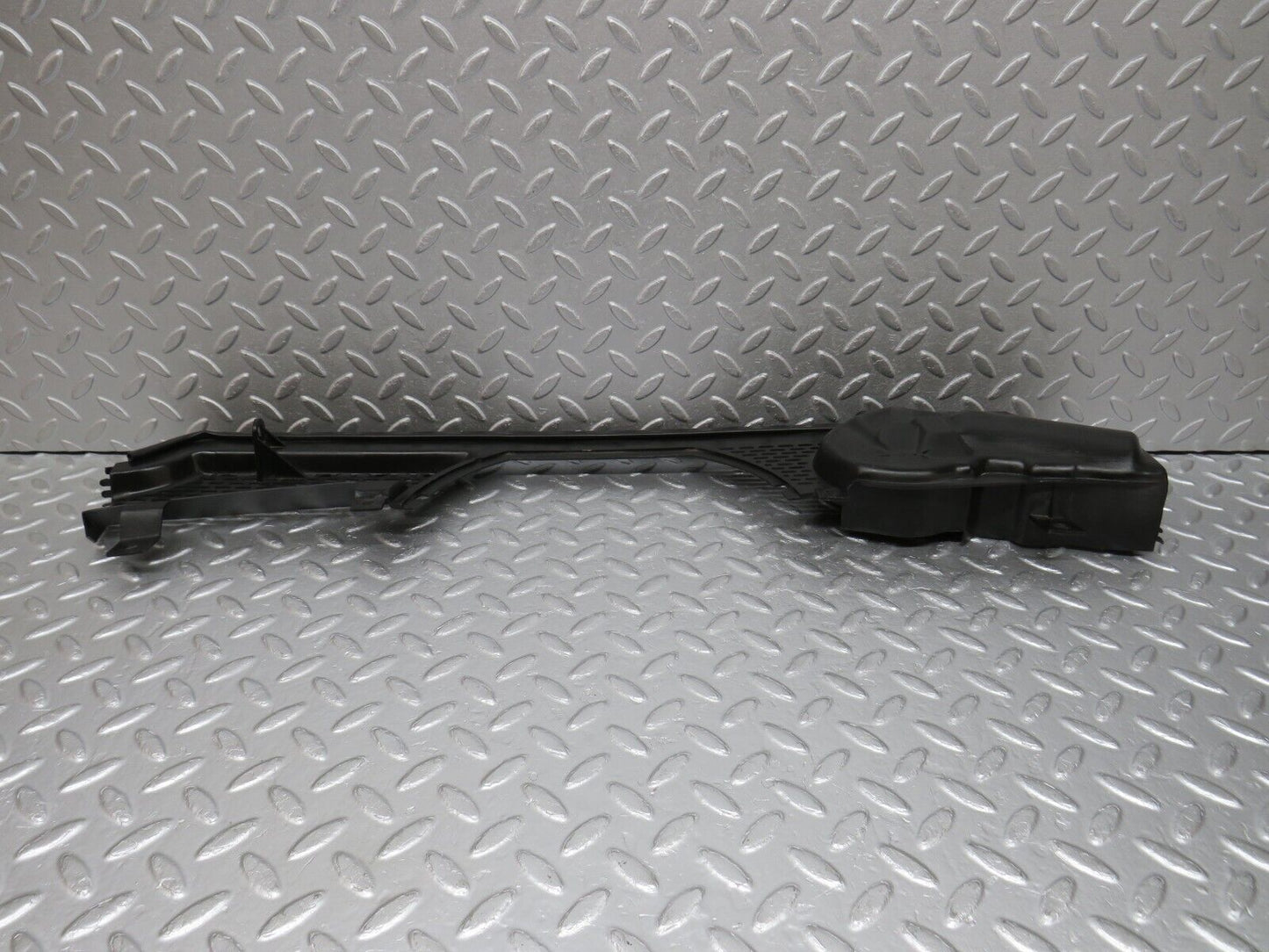 39360 Mercedes-Benz R129 320SL Coupe Windscreen Wiper Motor Cover Panel