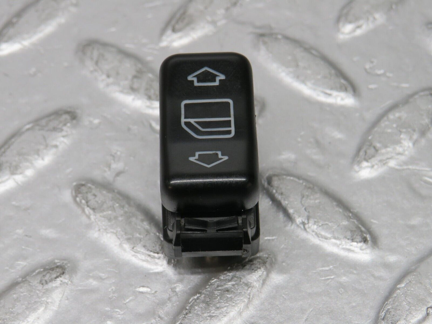 32468 Mercedes-Benz S124 300TE Wagon Electric Window Switch Right 1248204510