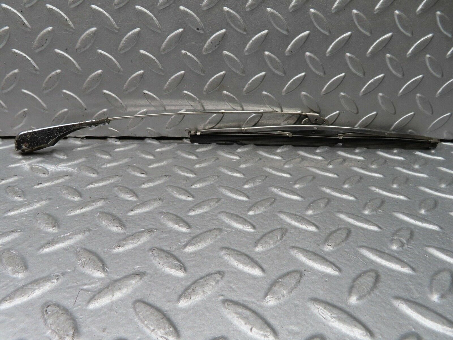 18683 Mercedes-Benz W120 W121 Ponton Wiper Arm