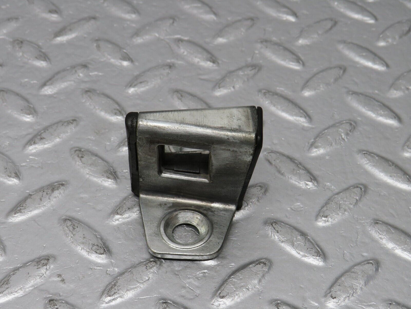 38860 Mercedes-Benz W201 190E 2.6L Door Lock Latch