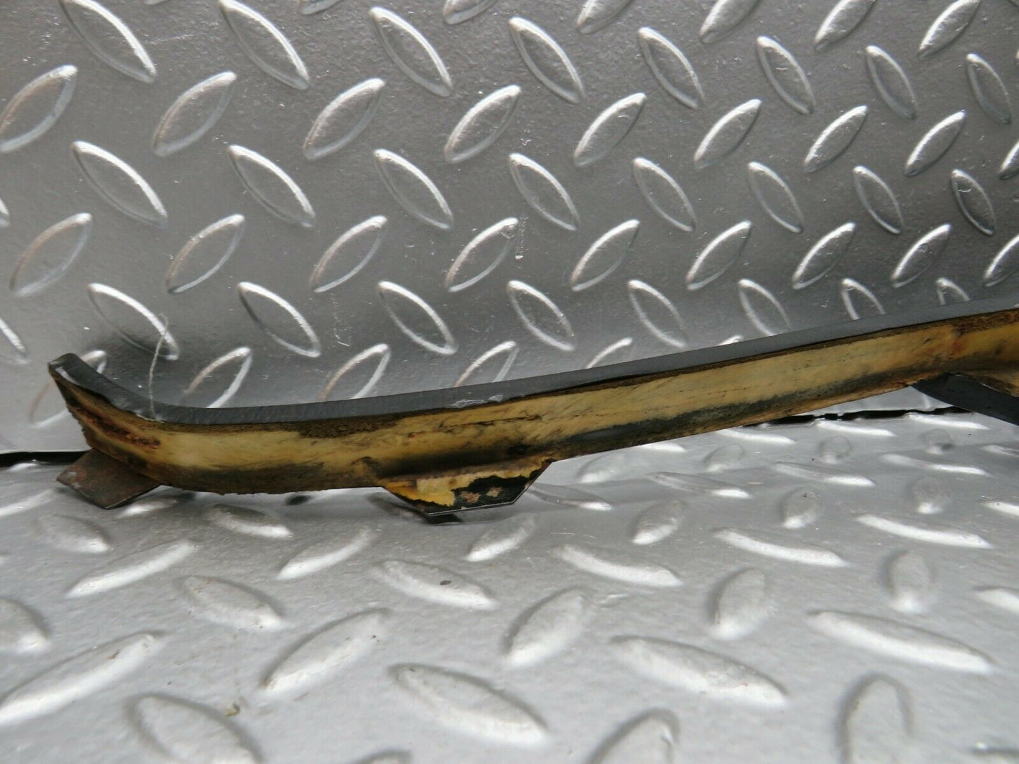 22773 Mercedes-Benz C107 450SLC Coupe A Pillar Cover Right Side Black