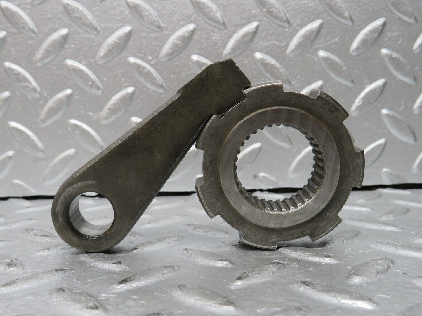 30222 Mercedes-Benz W123 230E Auto Gearbox Parking Gear 722.122