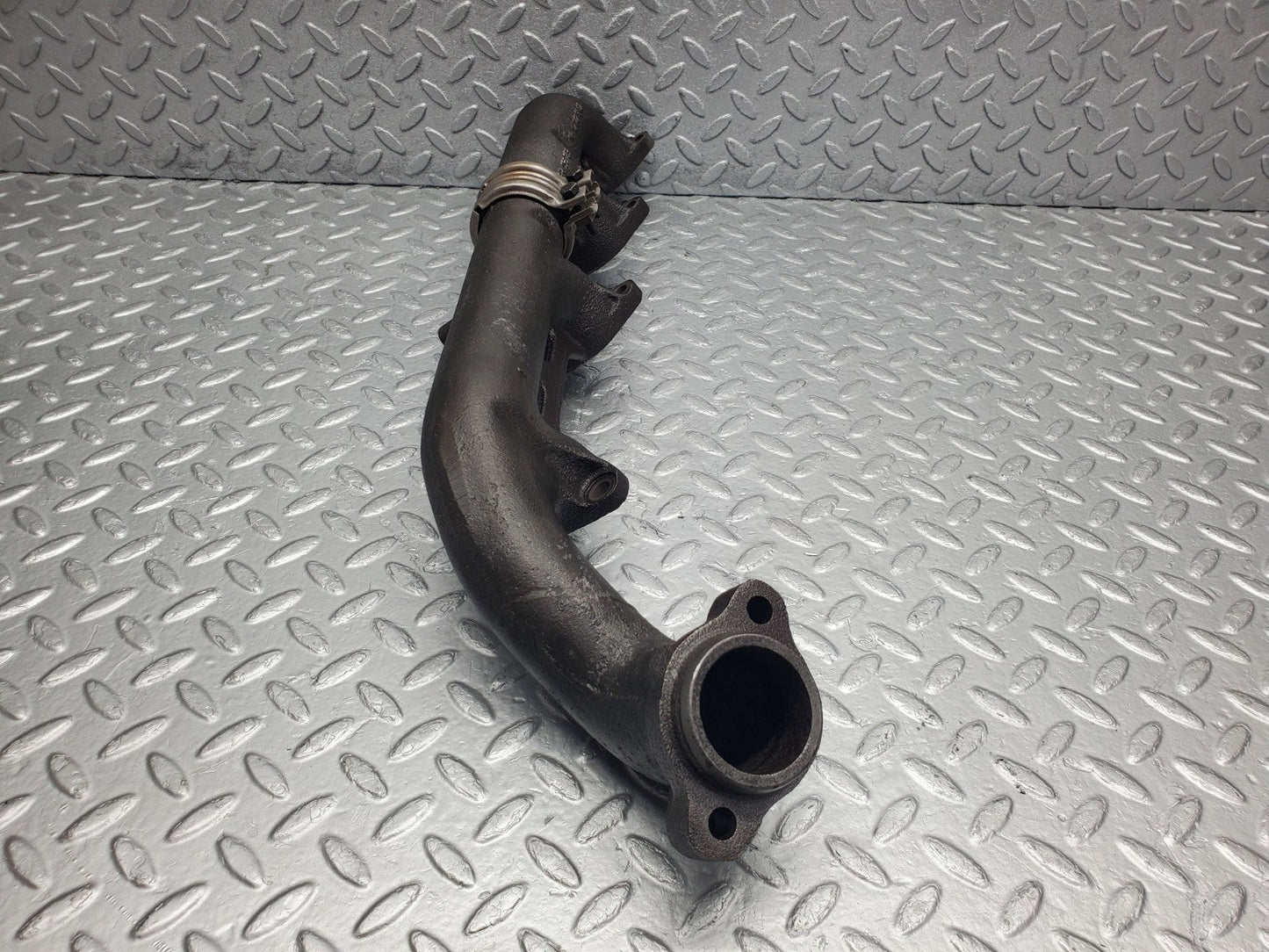 W126 Coupe exhaust manifold right used OEM
