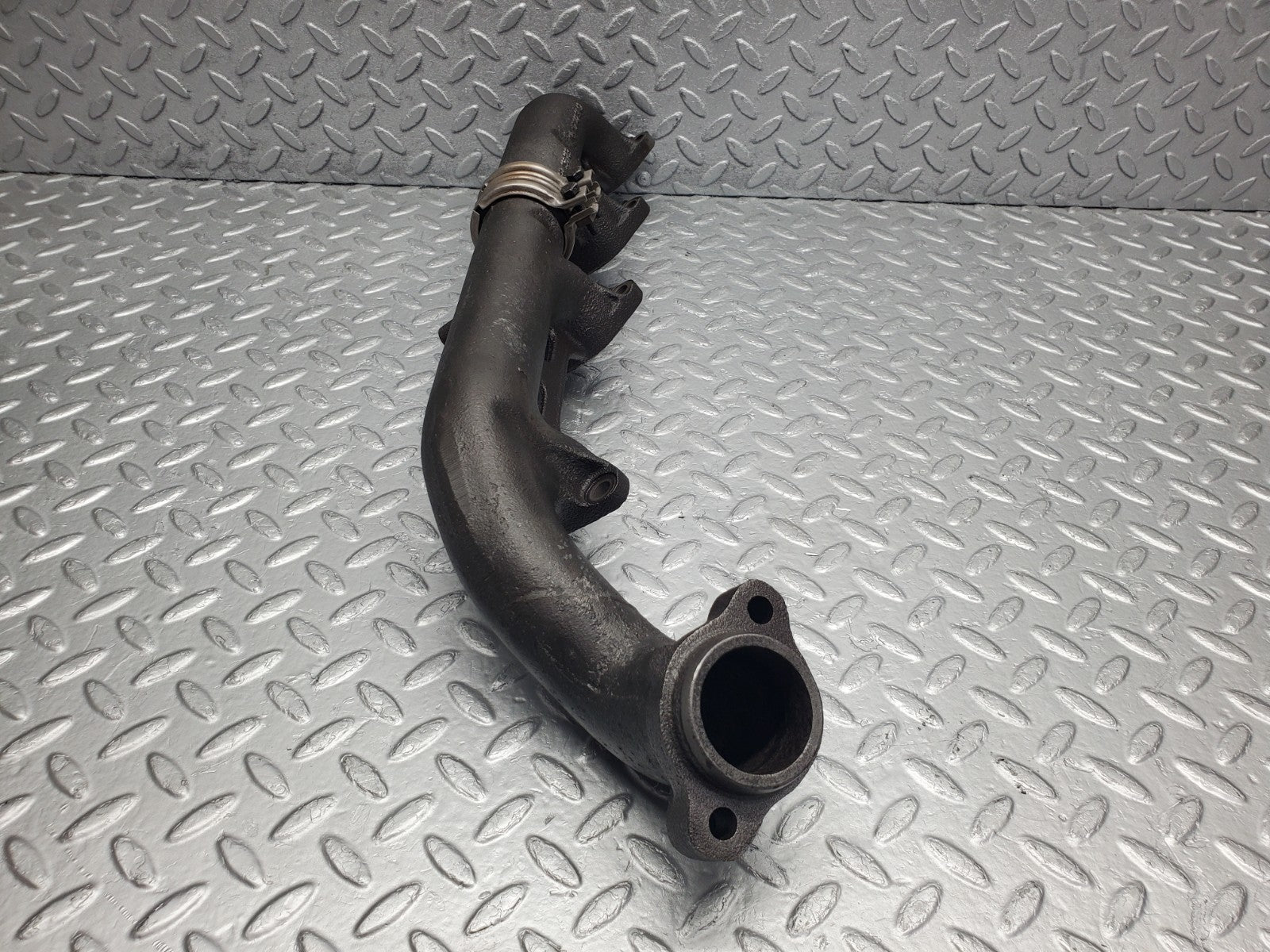 W126 Coupe exhaust manifold right used OEM