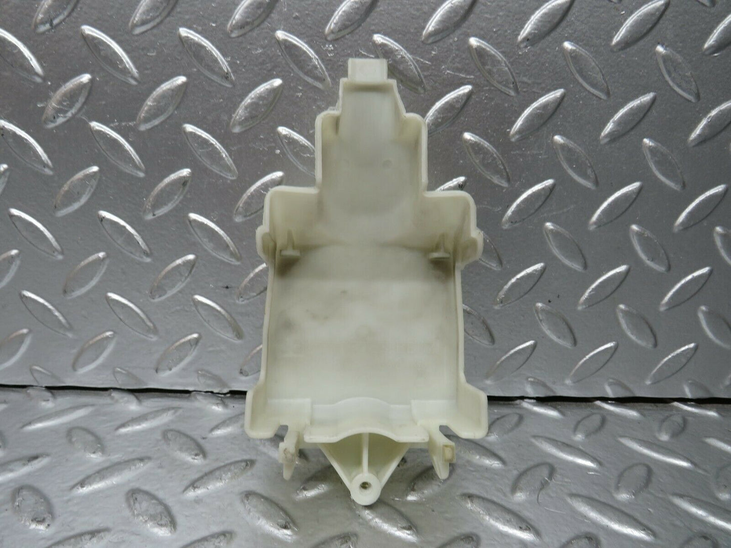 24267 Mercedes-Benz S124 220TE Rear Door Lock Vacuum Actuator Cover 1248050590