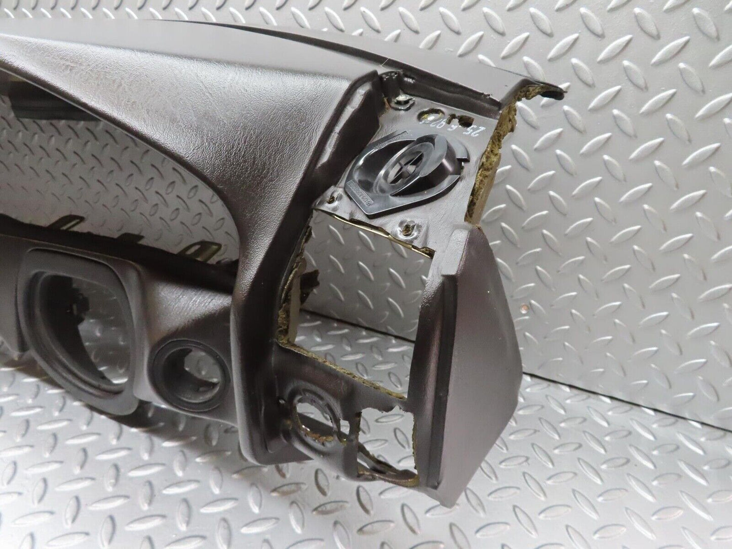 12041 Mercedes-Benz R129 300SL Coupe Dashboard Black
