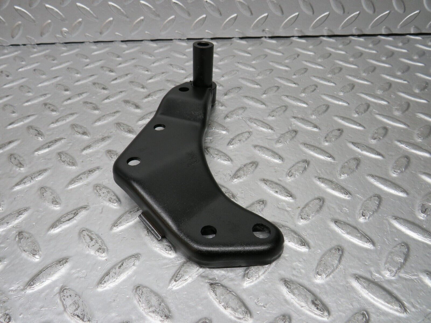 29909 Mercedes-Benz W123 230E Alternator Generator Bracket