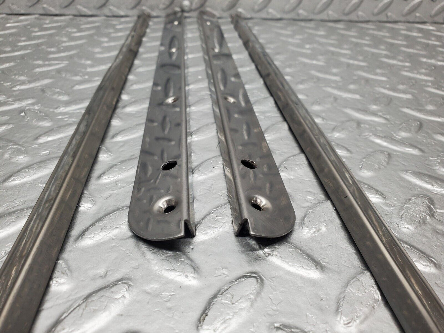 46455 Mercedes-Benz C123 280CE Coupe Sunroof Chrome Trim Set