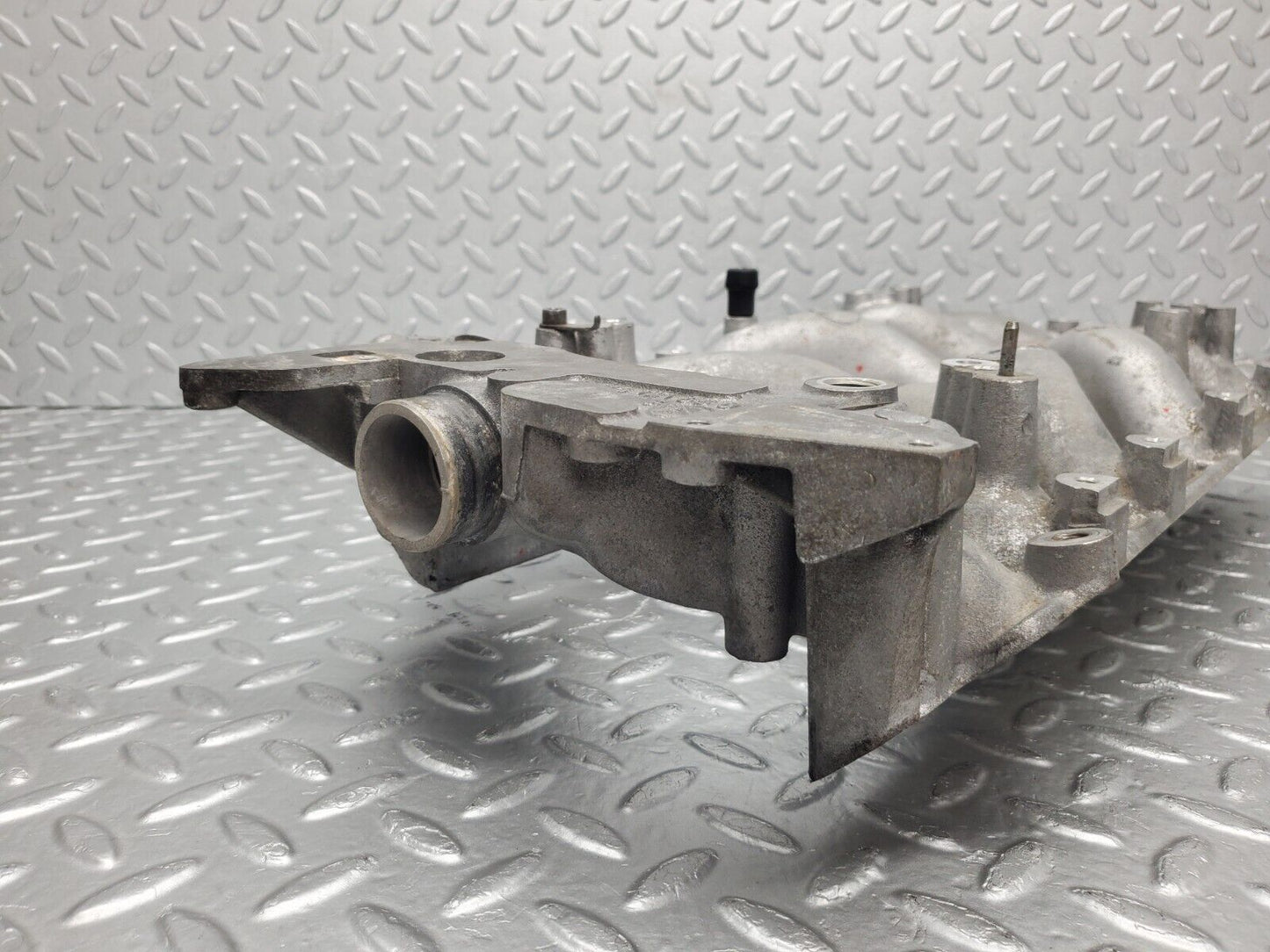 46091 Mercedes-Benz W126 420SE Air Intake Manifold 1161416501