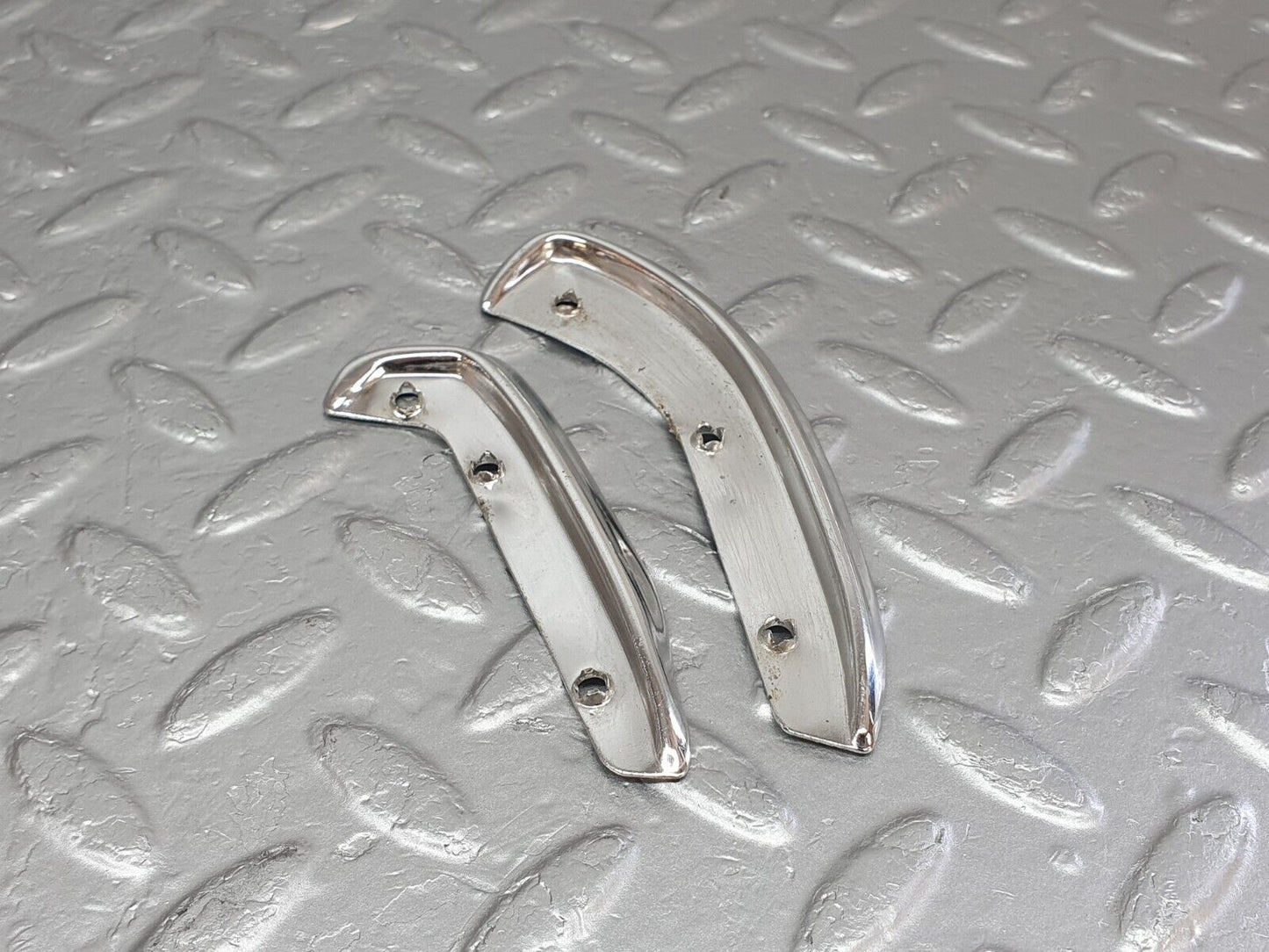 43153 Mercedes-Benz W108 280SE Interior Door Handle Chrome Trim Pair Right