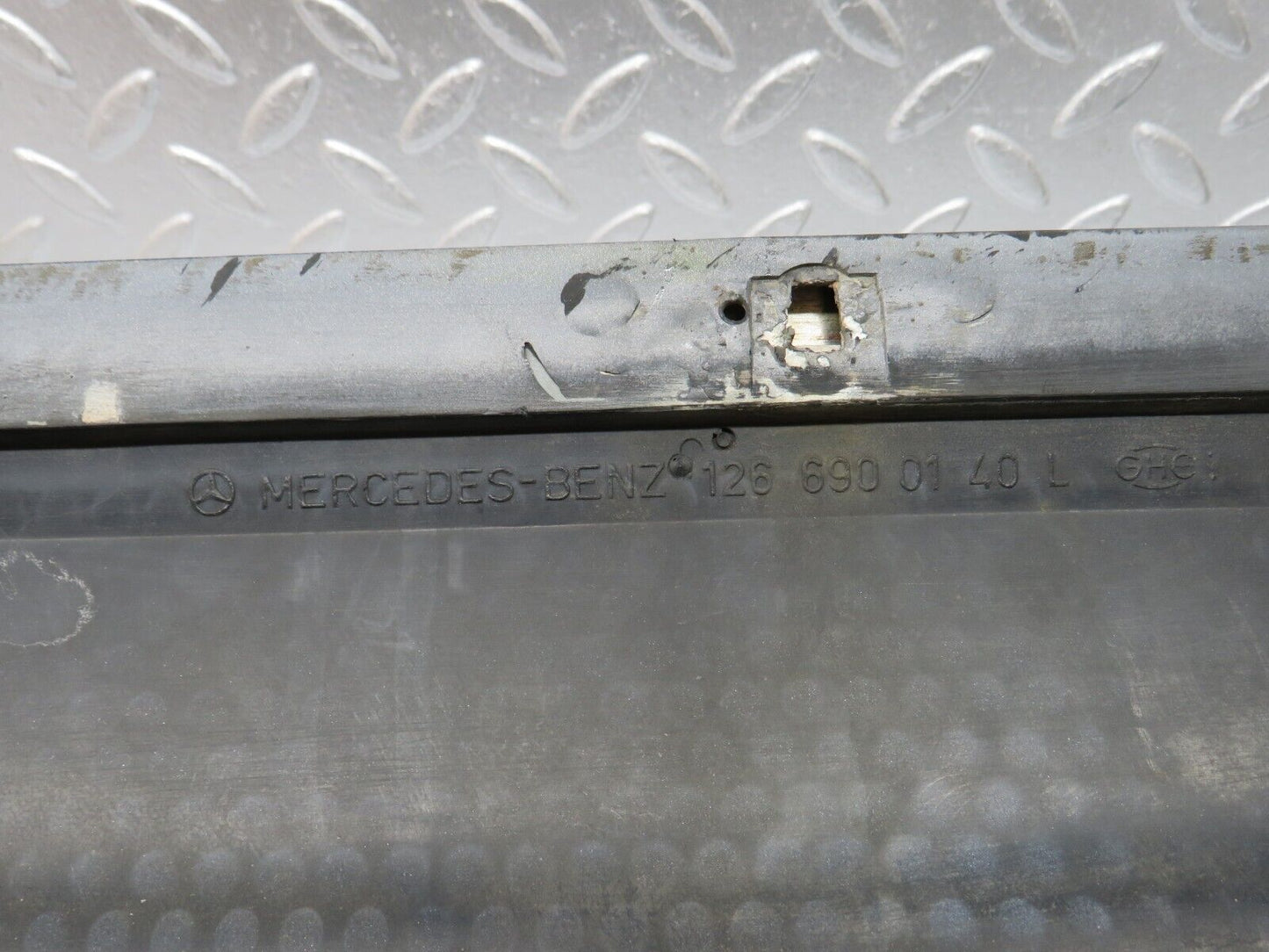 34373 Mercedes-Benz C126 380SEC Front Left Fender Wing Lower Moulding 1266900140