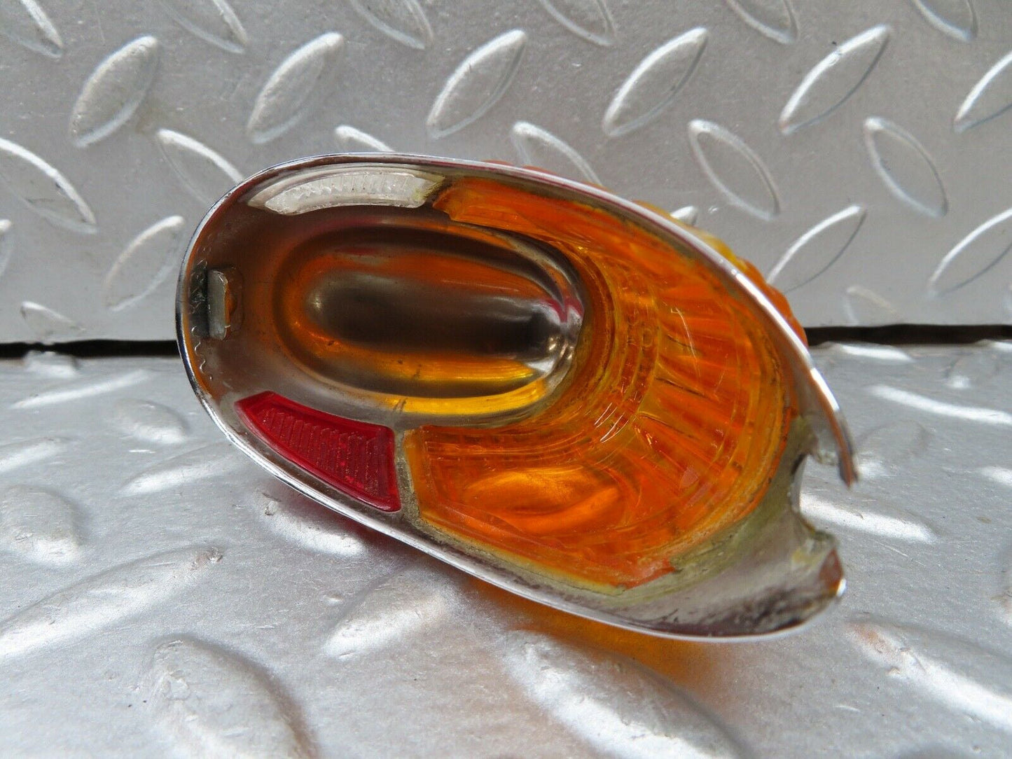 18657 Mercedes-Benz W120 W121 Ponton Front Left Wing Indicator Lens K23239