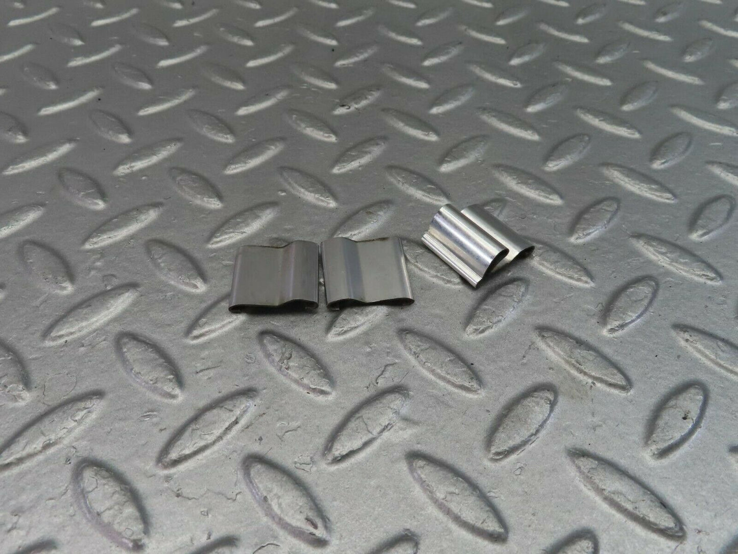 9850 Mercedes-Benz C123 280CE Coupe Rear Windscreen Chrome Frame