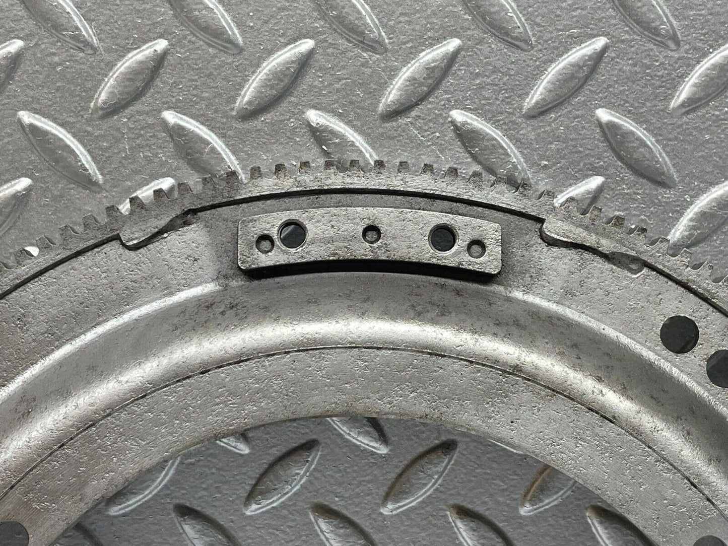 32752 Mercedes-Benz C107 R107 350 V8 Starter Ring