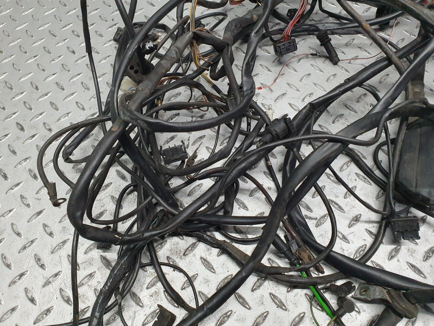 41298 Mercedes-Benz W126 300SE Engine Wiring Harness 1265407706 1265405035