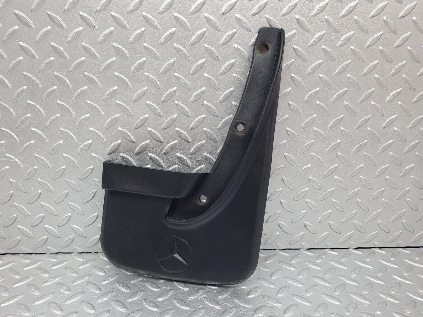 44833 Mercedes-Benz W124 220E Front Right Mud Flap