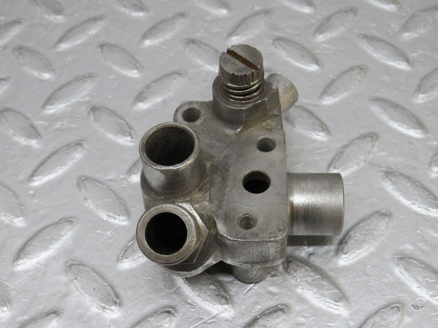 37551 Mercedes-Benz W109 300SEL Auxiliary Air Valve 1160940012