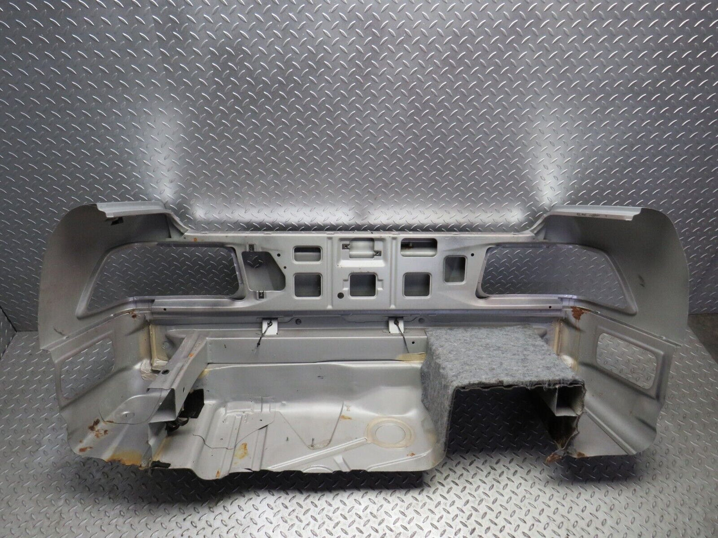 39561 Mercedes-Benz R129 320SL Coupe Complete Rear Panel