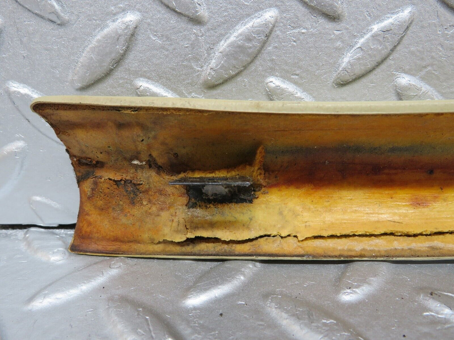 40192 Mercedes-Benz R107 Hardtop B Pillar Trim Right Side Beige