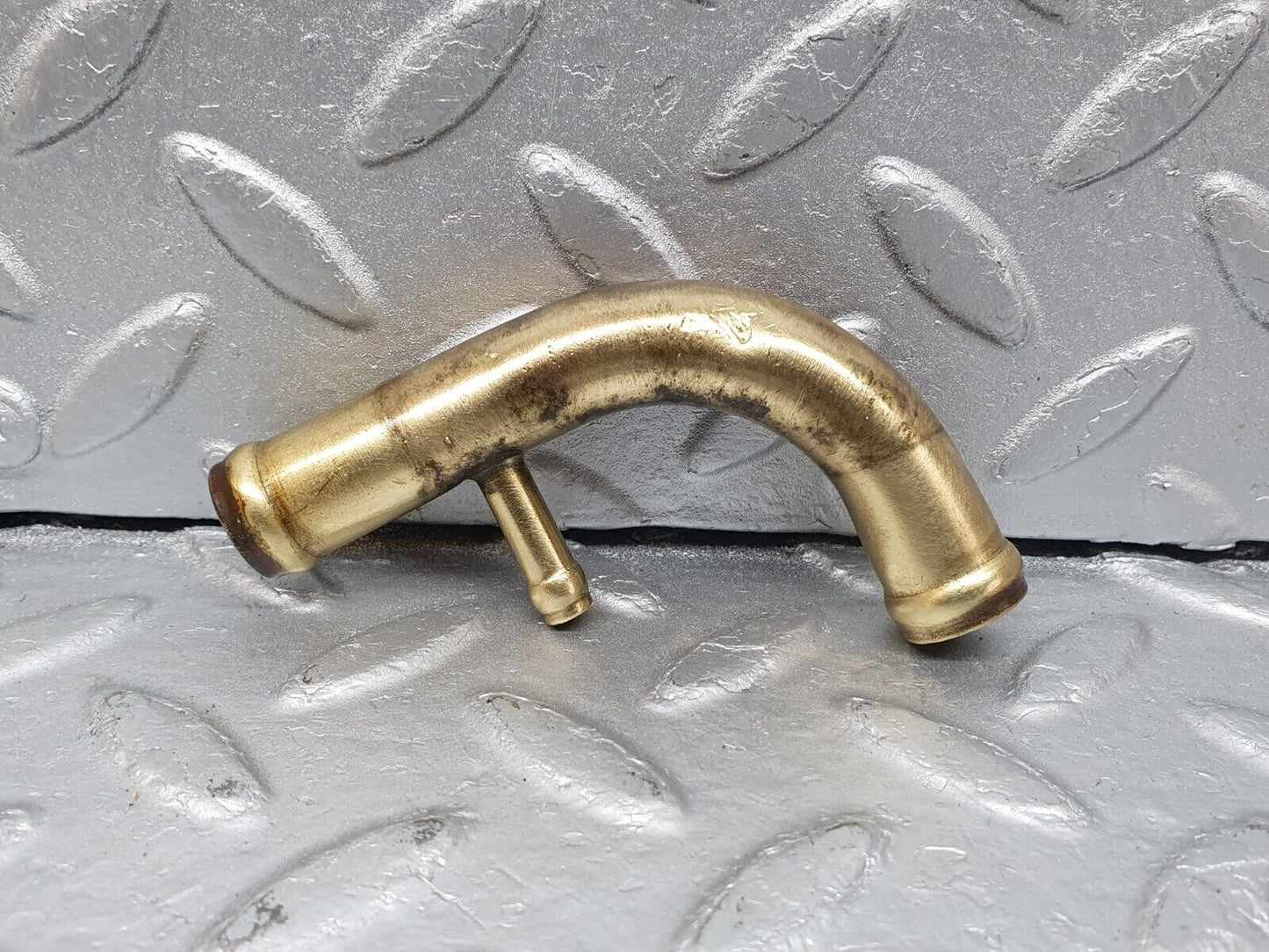 41038 Mercedes-Benz W126 300SE Fuel Pipe