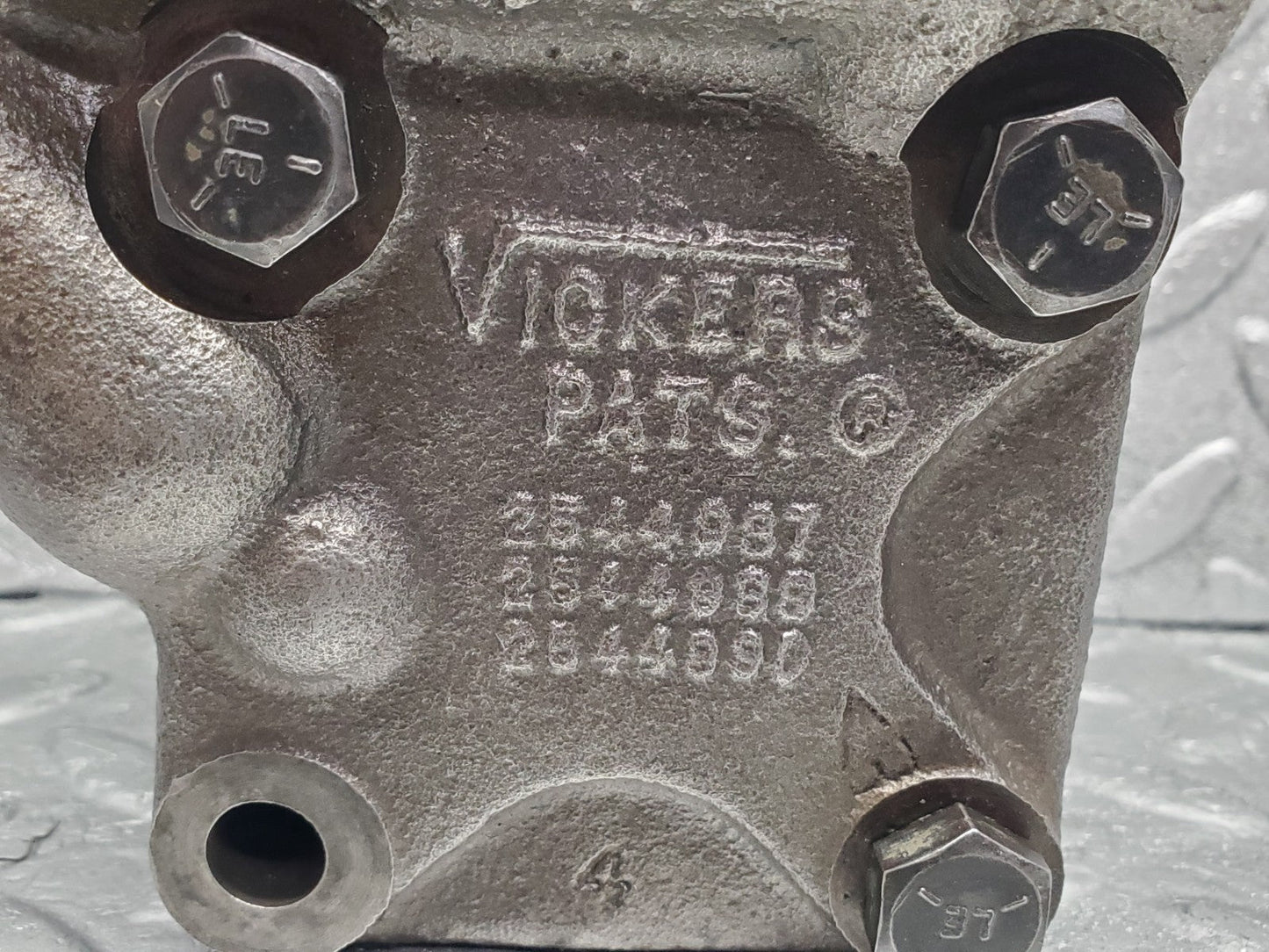 W112 power steering pump used OEM