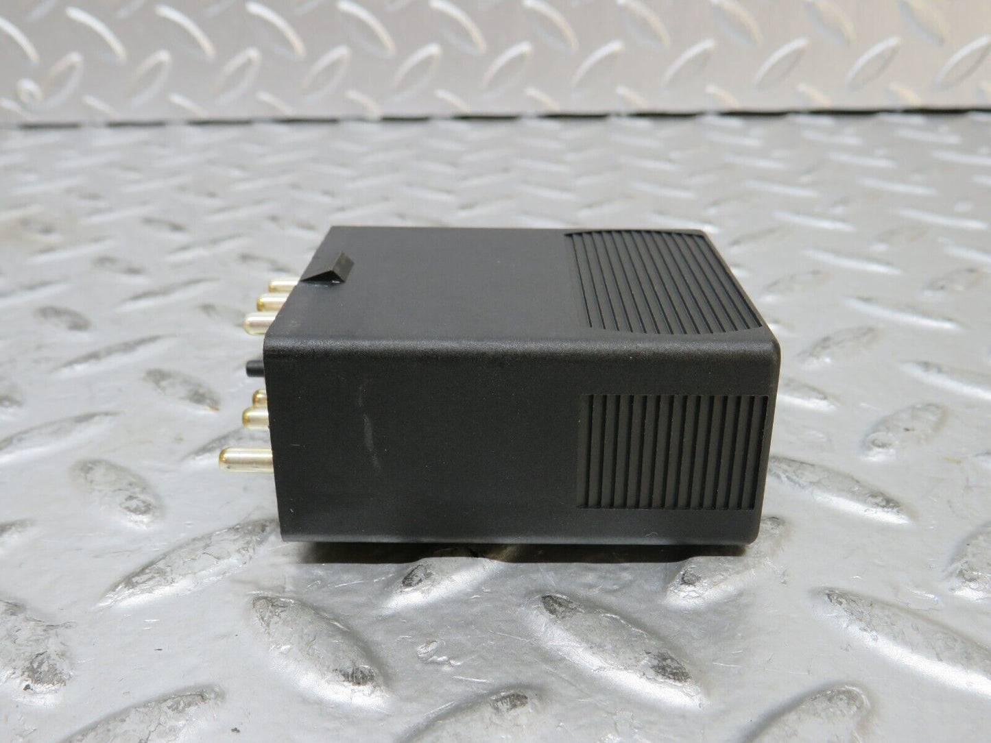 27545 Mercedes-Benz S124 300TE Wagon Idle Control Relay 0075459632