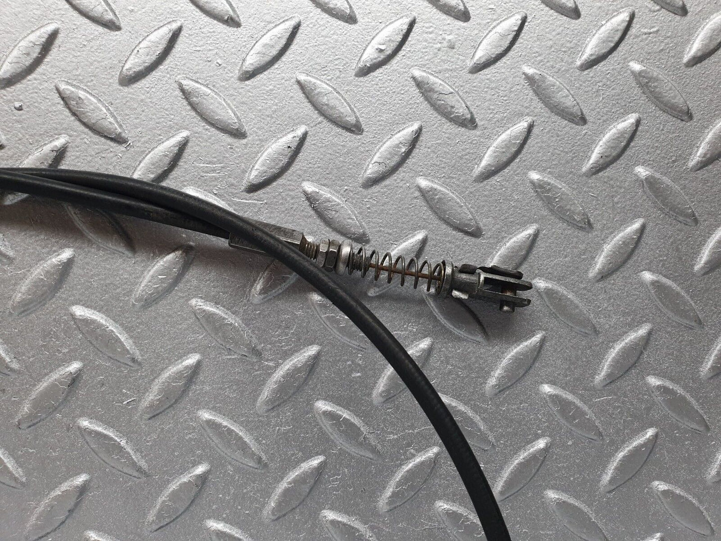 40712 Mercedes-Benz W123 300D Bonnet Release Cable