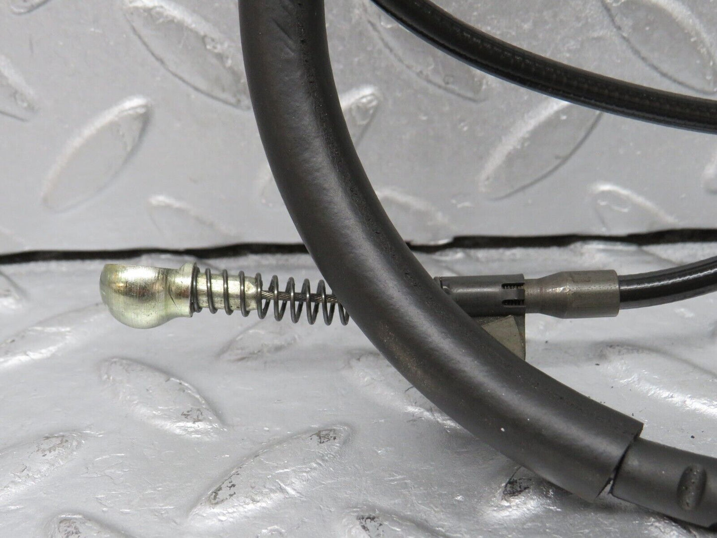 38935 Mercedes-Benz W201 190E Gearbox Cable 2012600151
