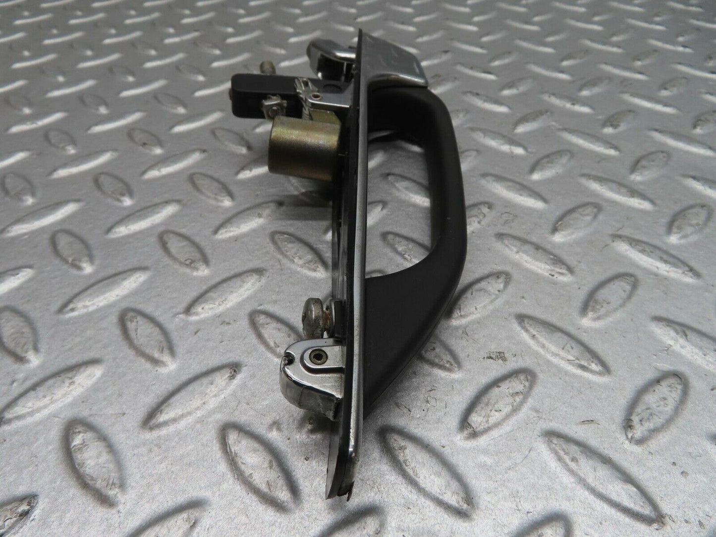 13865 Mercedes-Benz W123 200 Exterior Chrome Door Handle Rear 1237600359