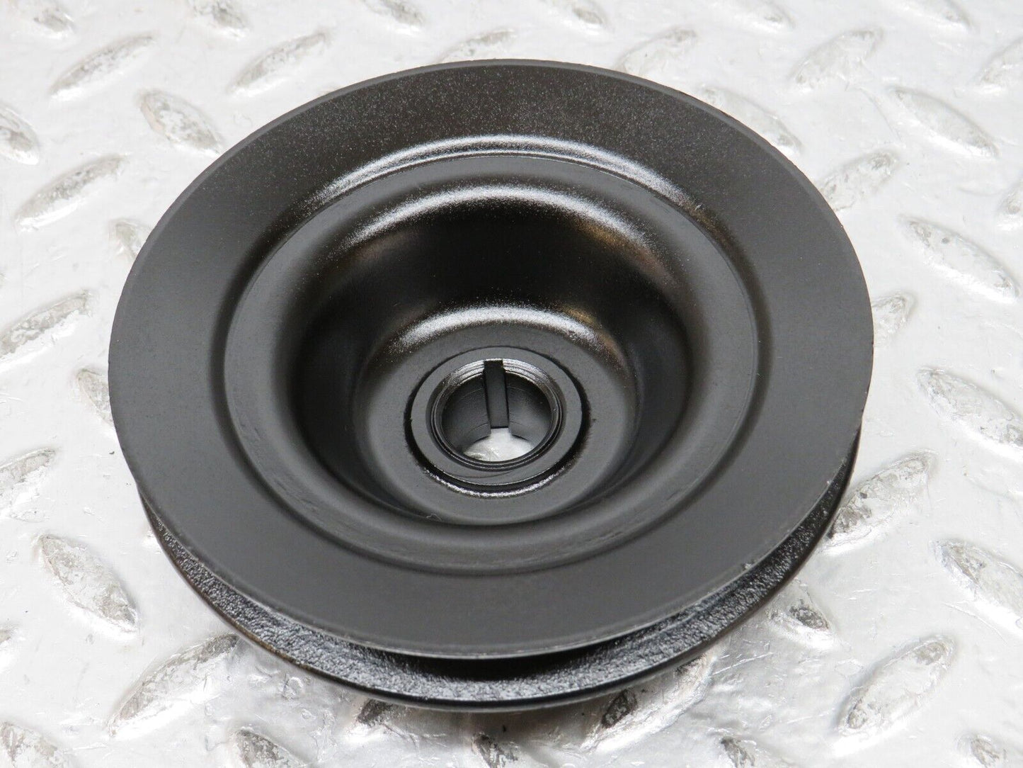 32149 Mercedes-Benz W123 230E Power Steering Pump Pulley 1022300015