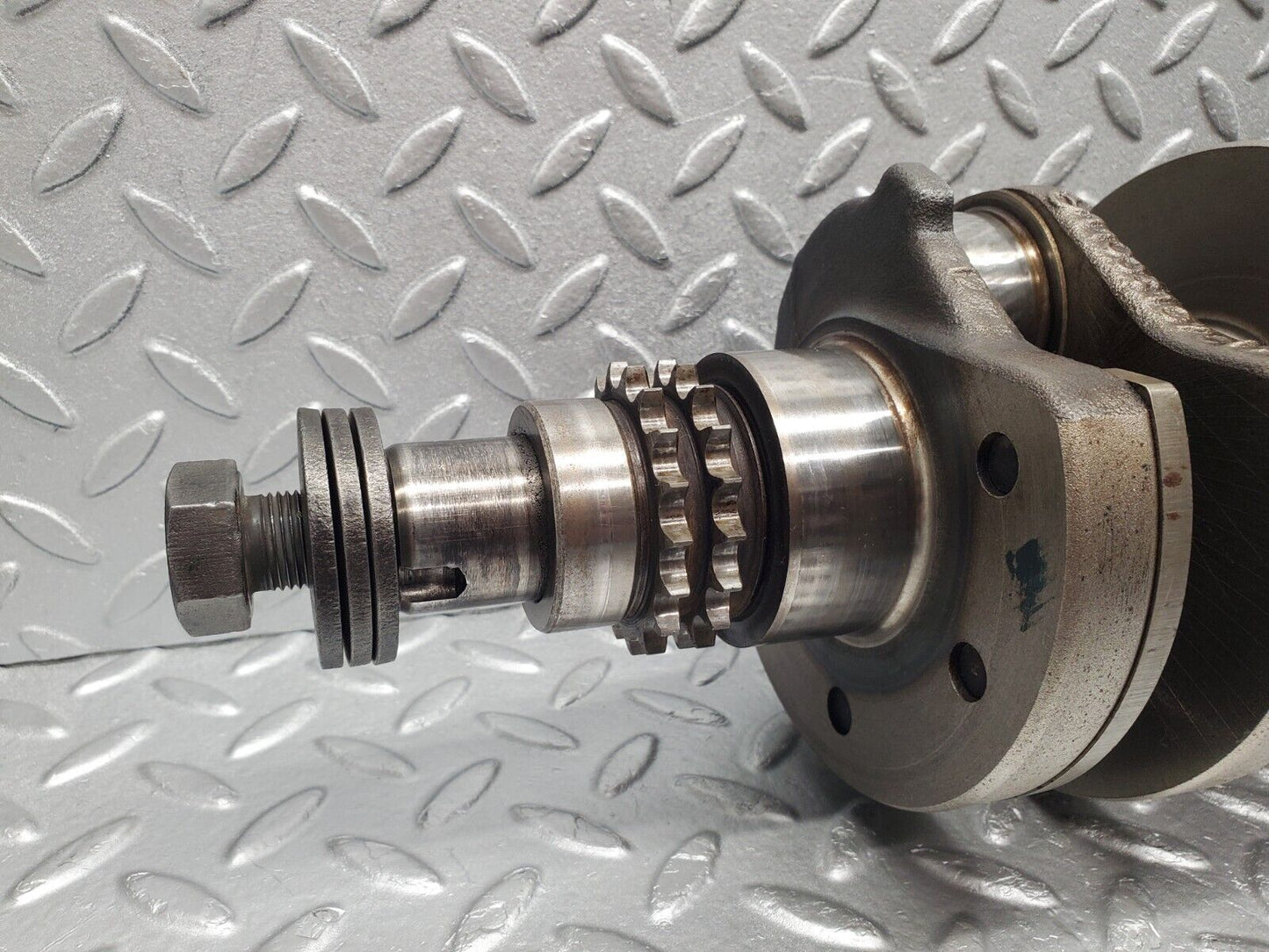 46722 Mercedes-Benz C123 280CE Coupe Crankshaft 1100310701