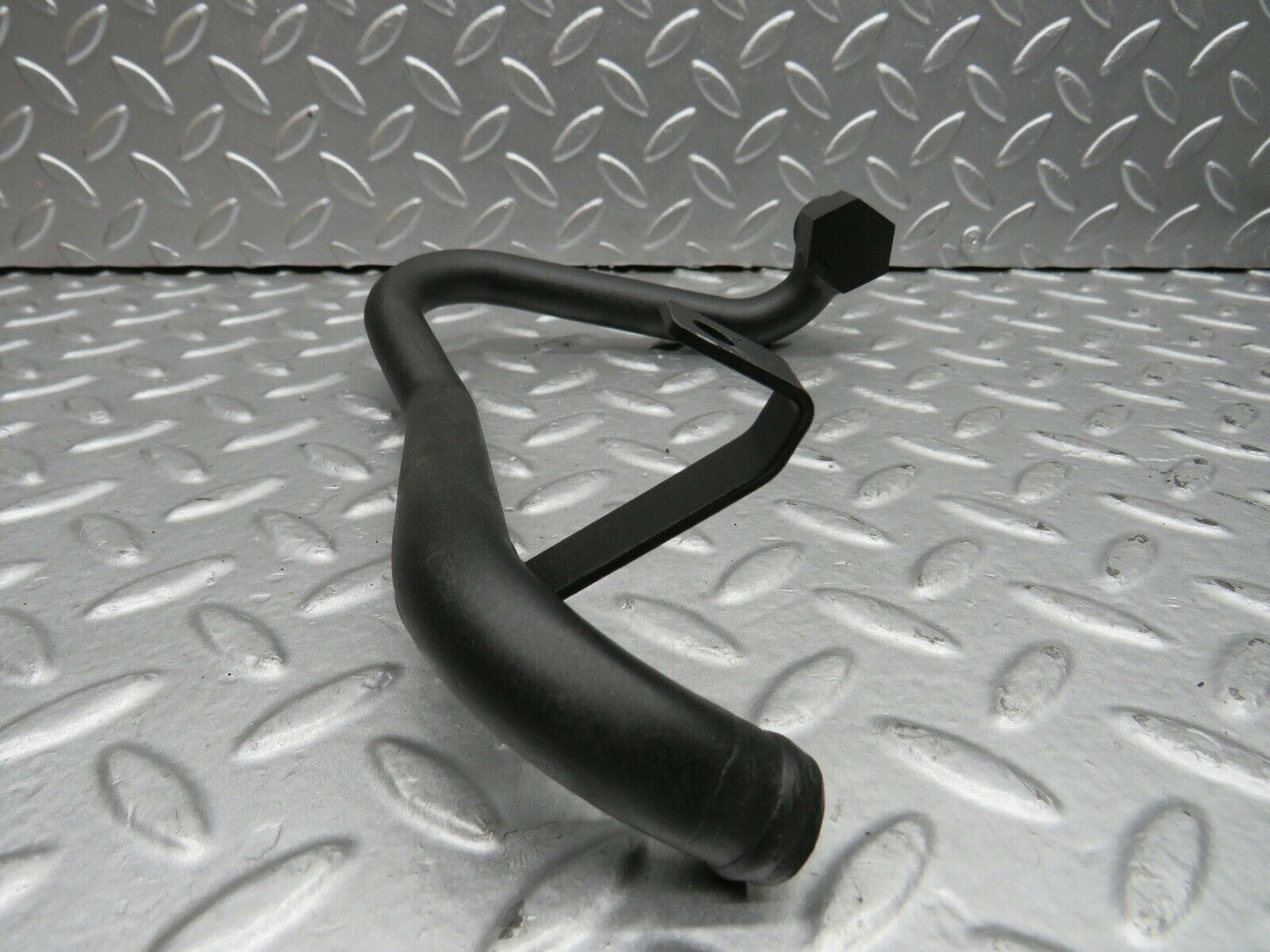 21912 Mercedes-Benz W126 300SE Coolant Hose Pipe