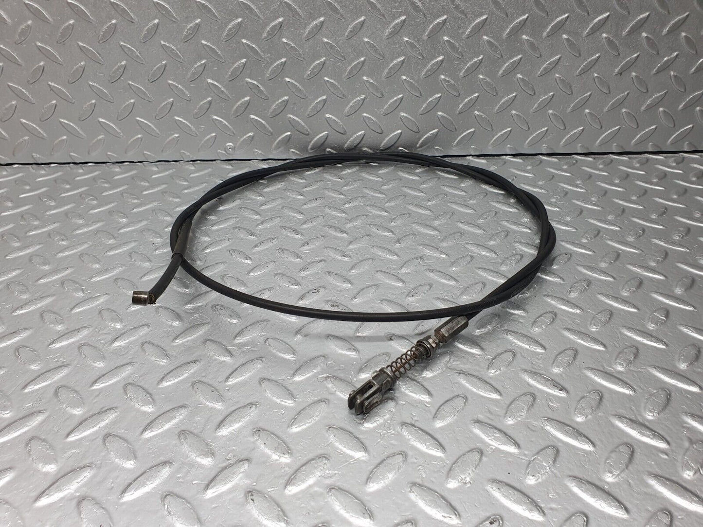 40712 Mercedes-Benz W123 300D Bonnet Release Cable