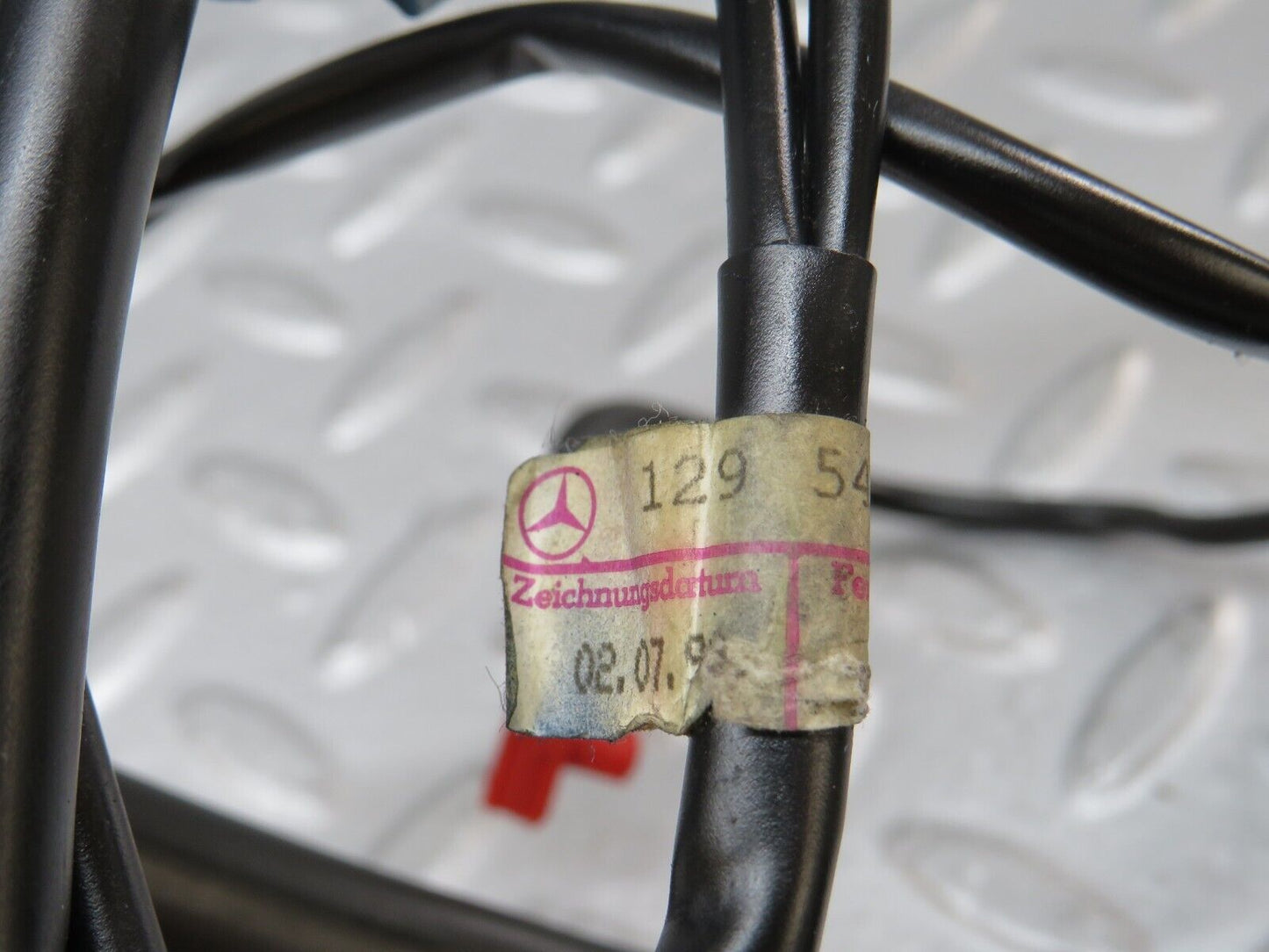 36826 Mercedes-Benz R129 300SL-24 Front Right Electric Seat Wiring 1295401410