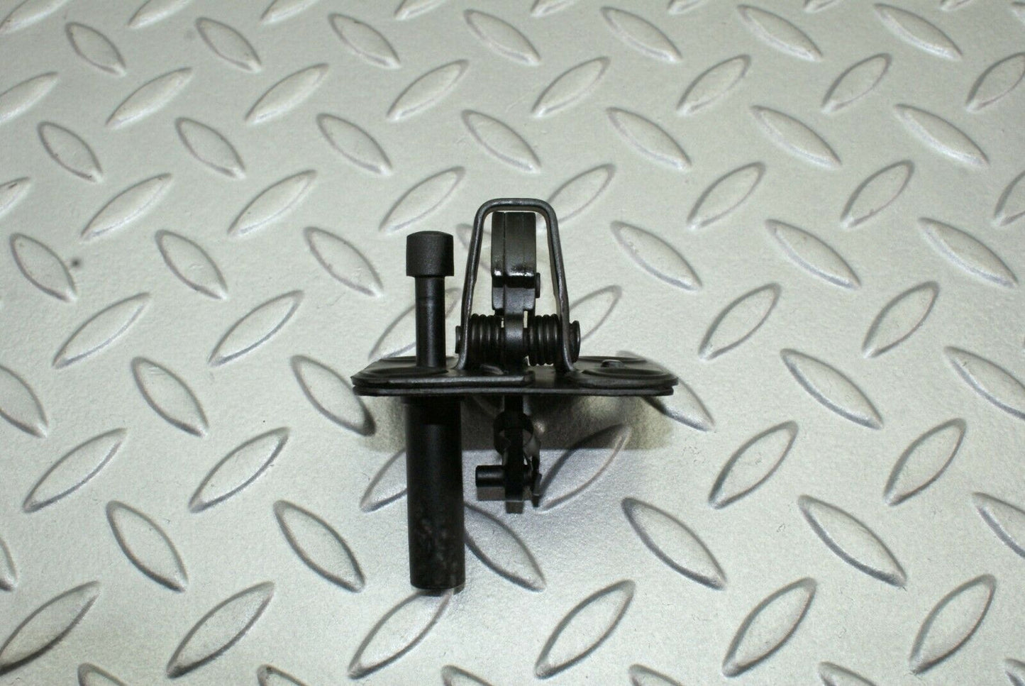 2664 Mercedes-Benz W116 350SE Bonnet Lock