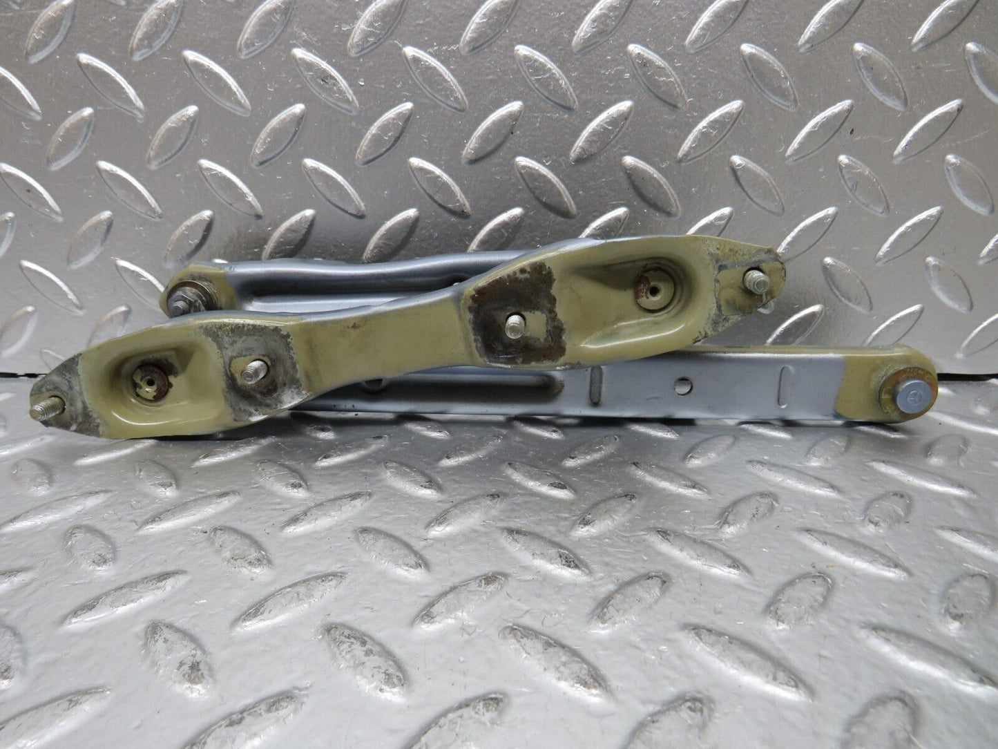 25188 Mercedes-Benz W201 190D Bonnet Hinge Right