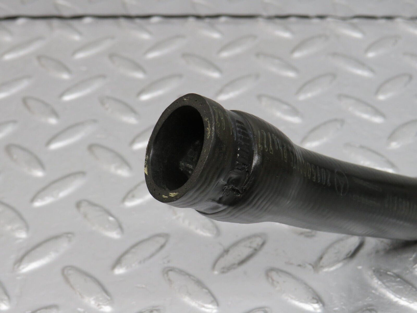 38890 Mercedes-Benz W201 190E Radiator Lower Hose 2015000075