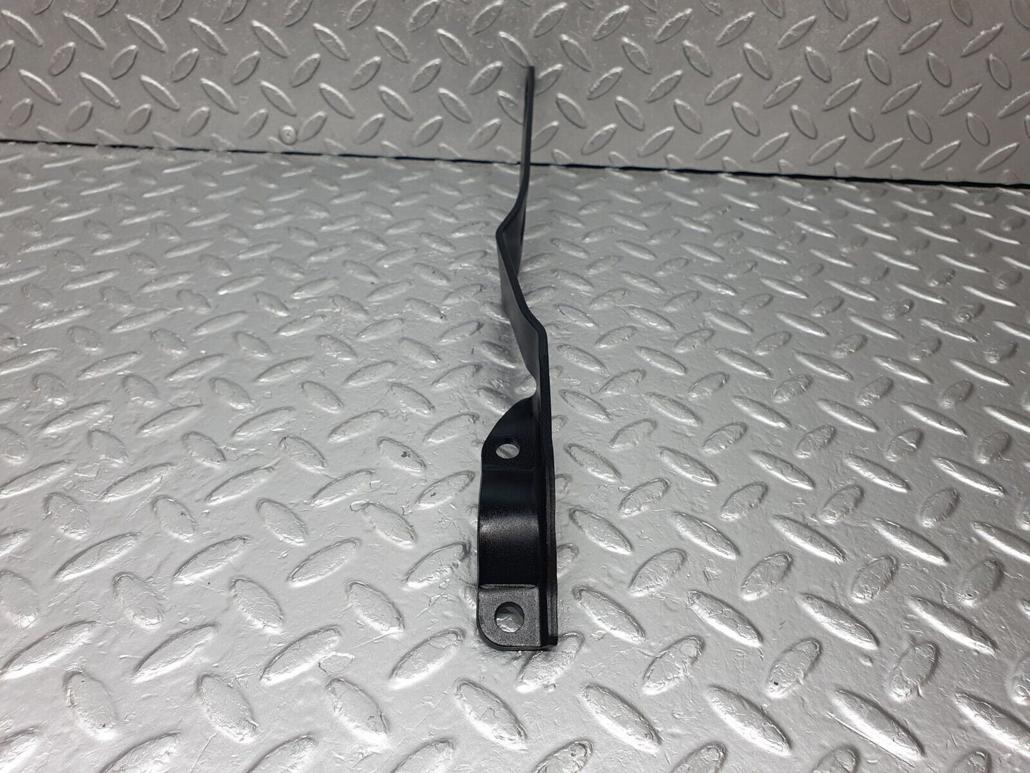 43935 Mercedes-Benz C123 230CE Coupe Exhaust Bracket