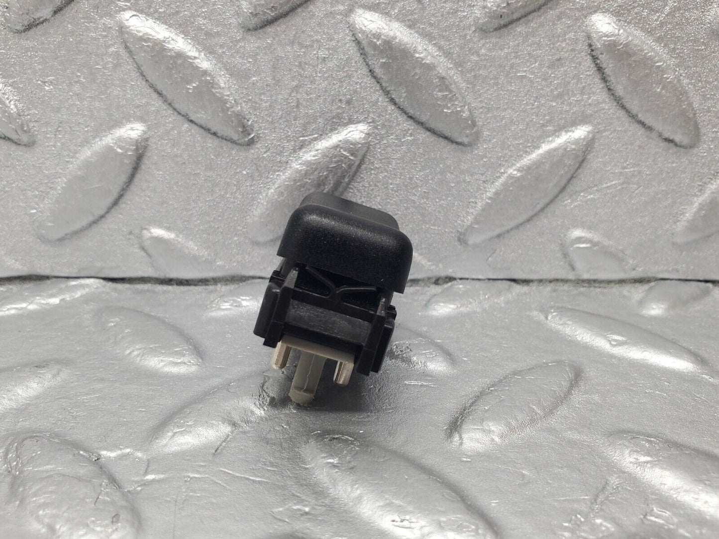 46925 Mercedes-Benz R129 320SL Coupe Central Locking Switch 1248215051